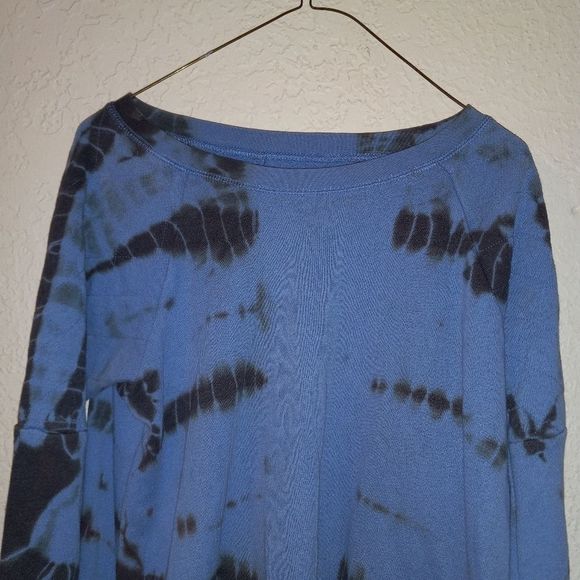 VOLCOM SWEATSHIRT - Picture 2 of 5